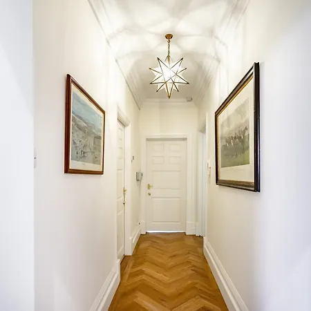 1 Arndale Court * York