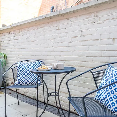 Daire 1 Arndale Court